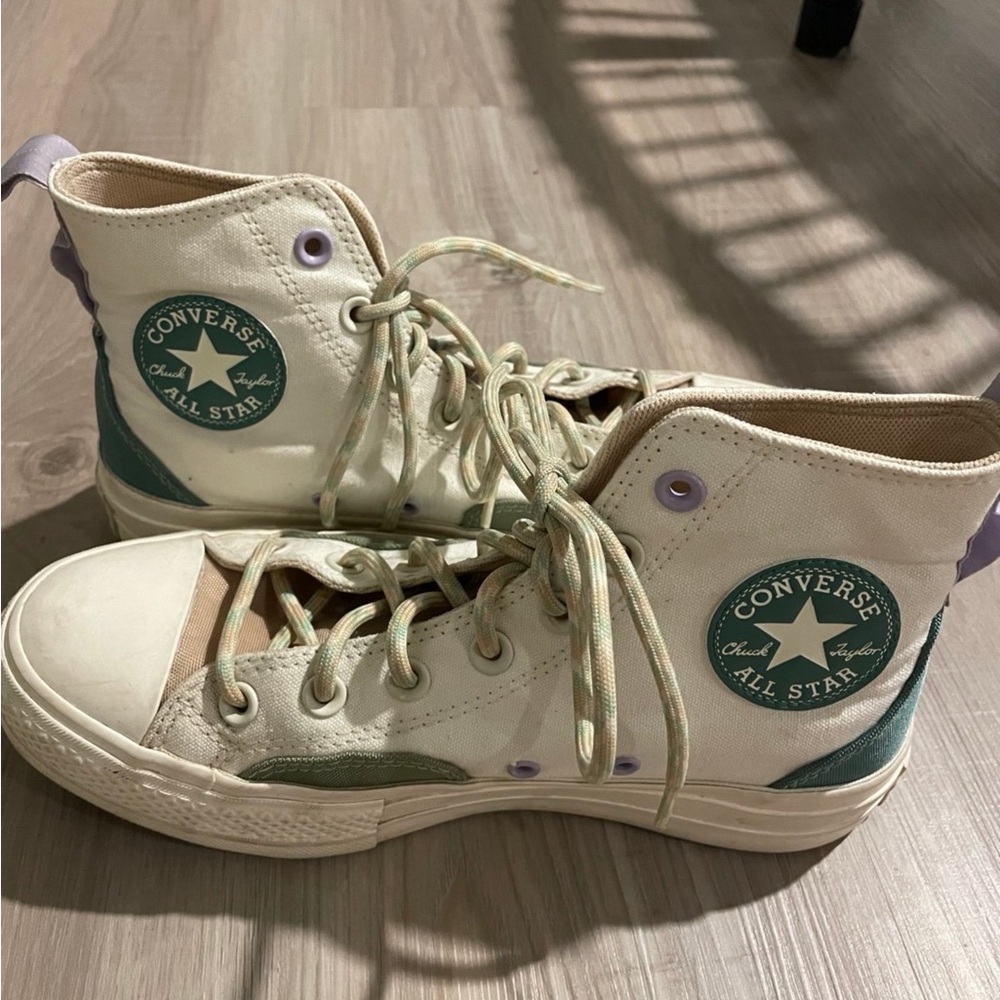 Platform converse